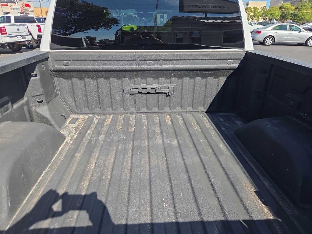 GMC Sierra 1500 Limited 4WD Crew Cab 147" AT4 2022