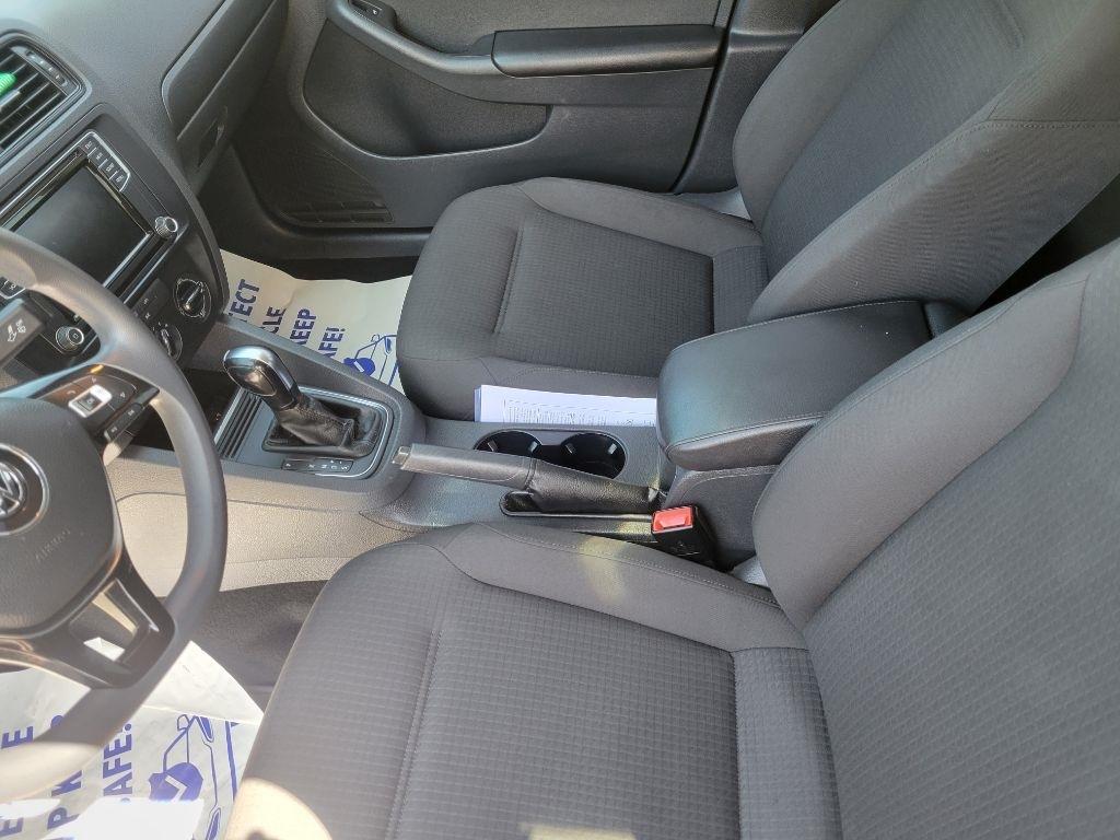Volkswagen Jetta Sedan 4dr Auto 1.4T S 2016
