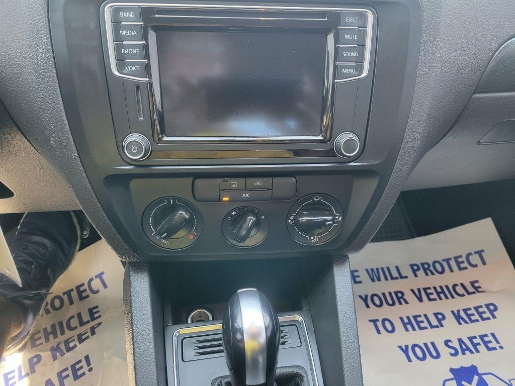 Volkswagen Jetta Sedan 4dr Auto 1.4T S 2016