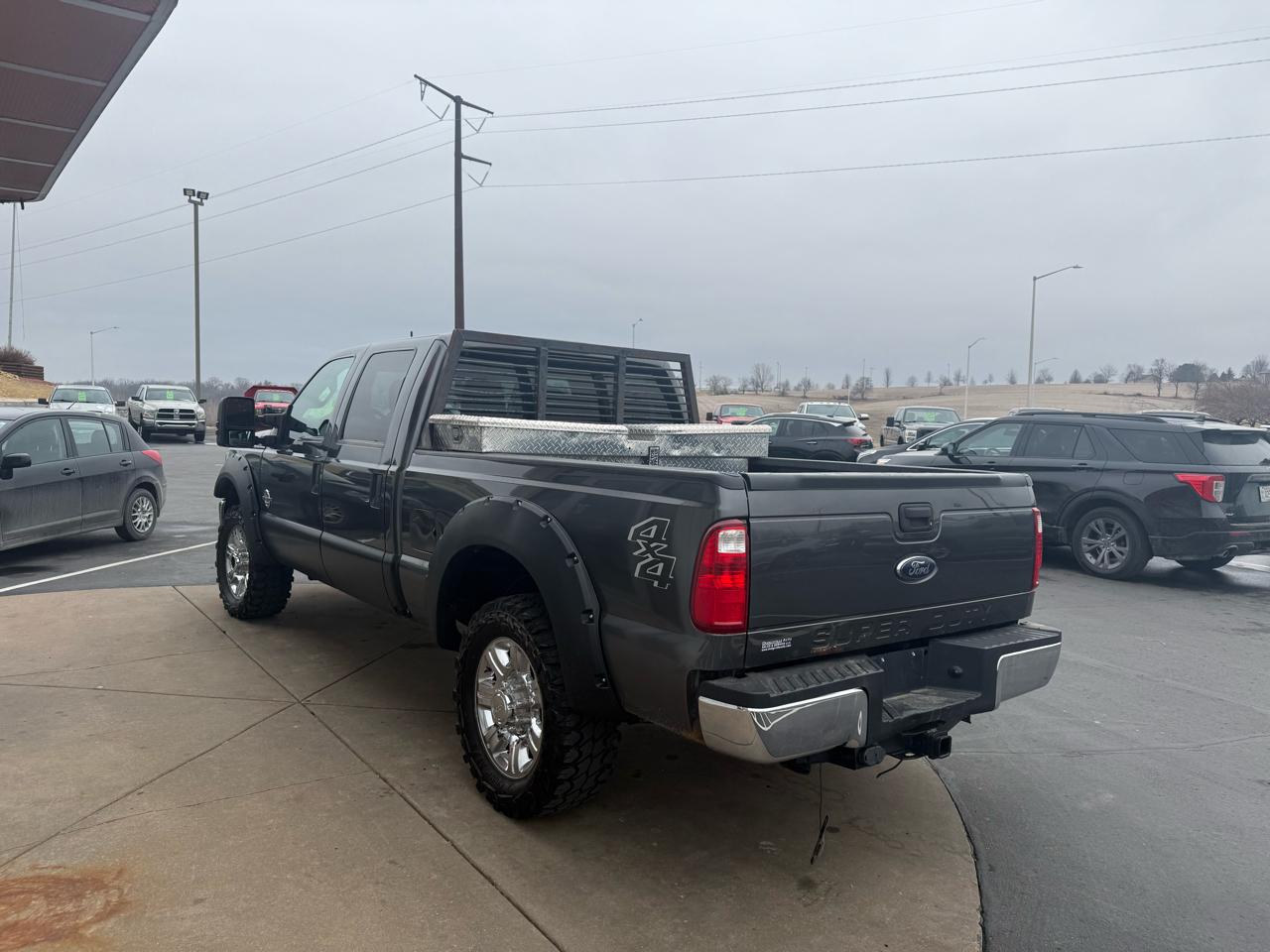 Ford F-250 SD XLT Crew Cab 4WD 2016