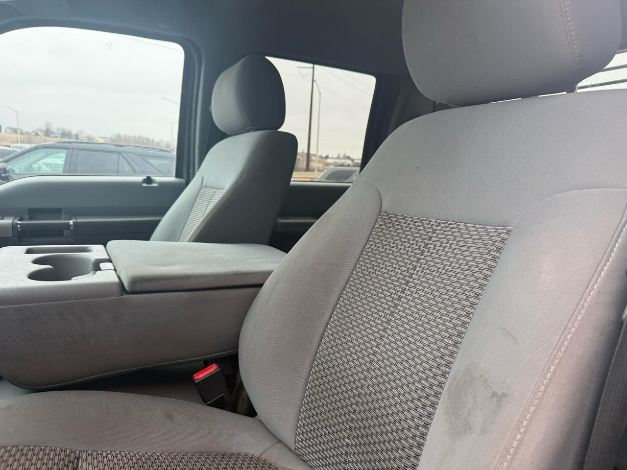 Ford F-250 SD XLT Crew Cab 4WD 2016