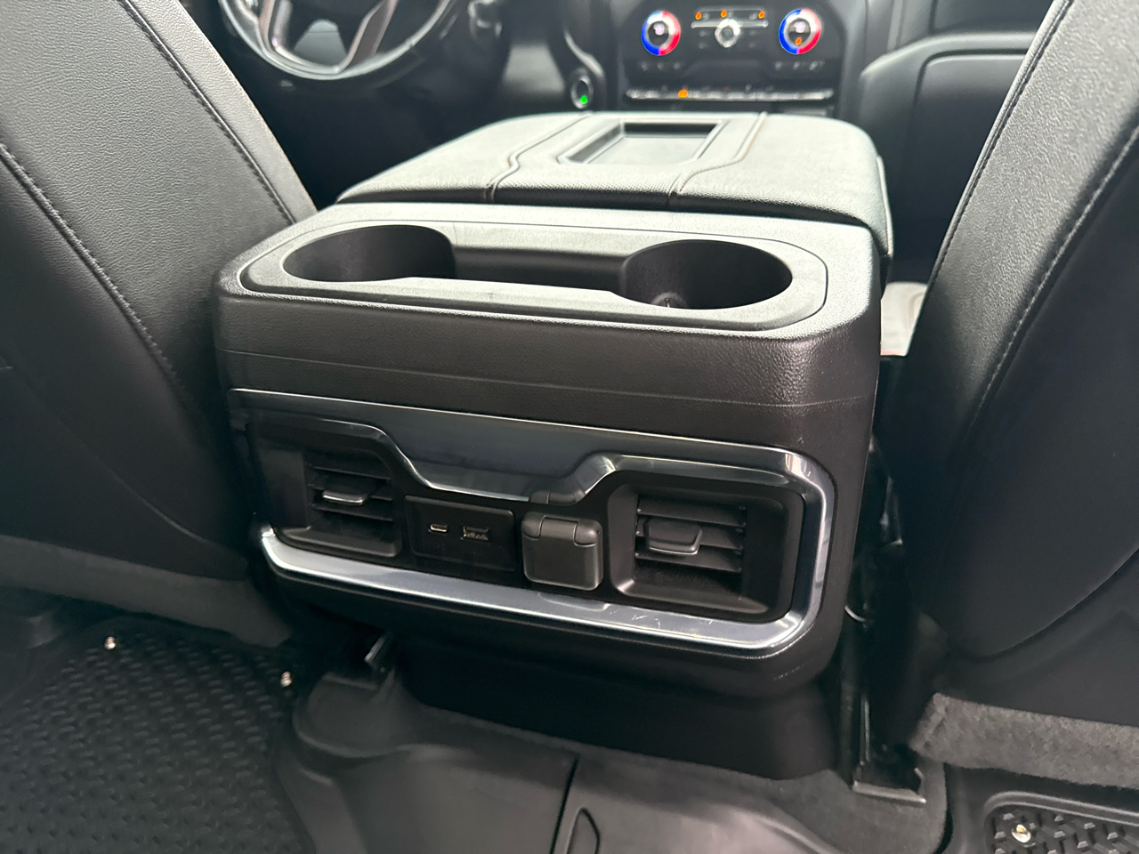 GMC Sierra 1500 4WD Crew Cab 147" AT4 2021