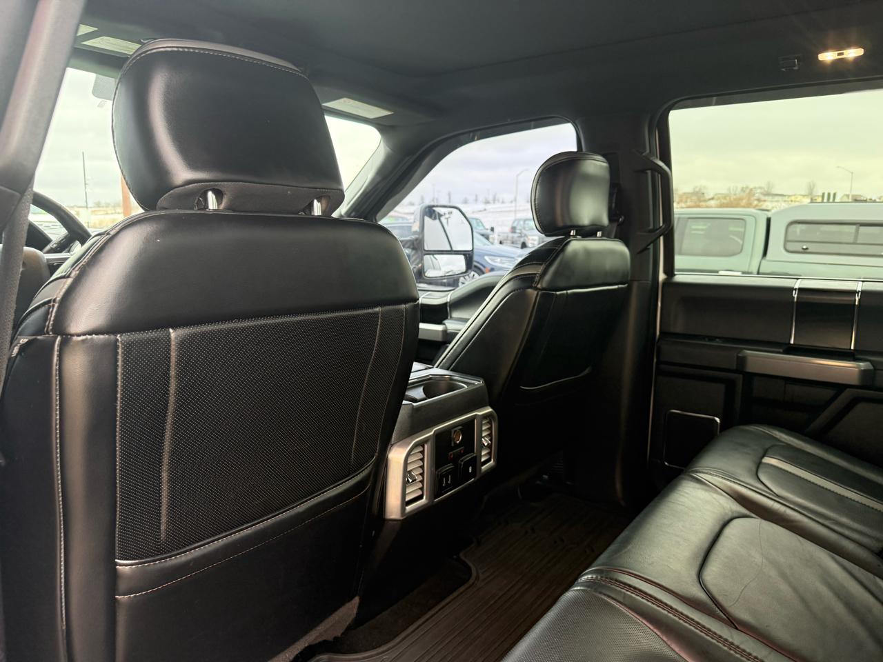 Ford Super Duty F-350 SRW Platinum 4WD Crew Cab 6.75' Box 2018