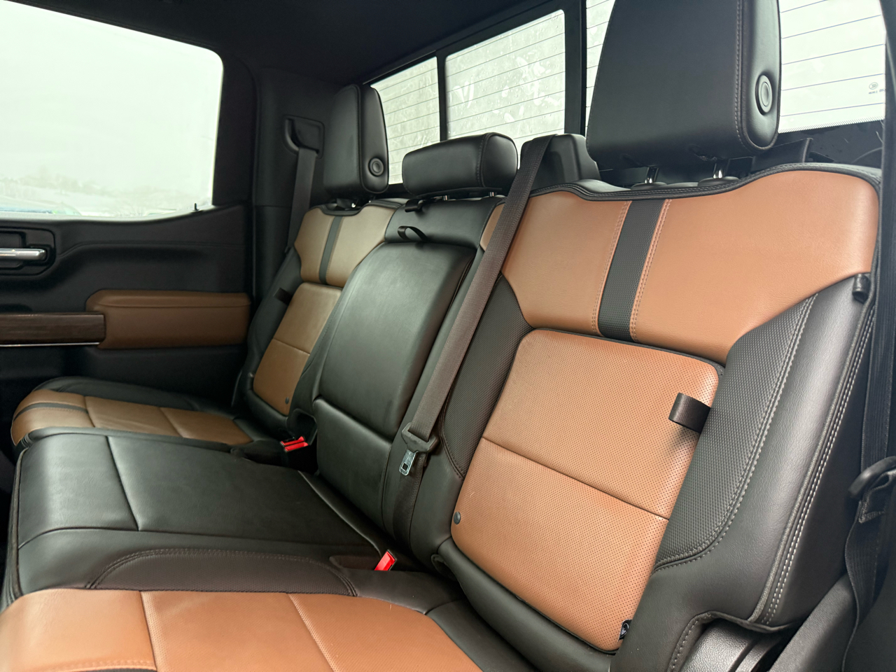 Chevrolet Silverado 1500 4WD Crew Cab 147" High Country 2021