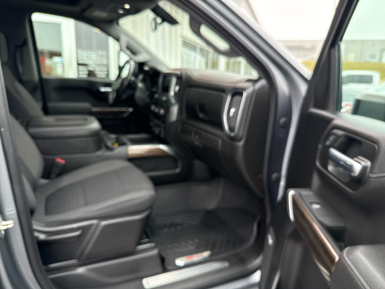 Chevrolet Silverado 1500 4WD Crew Cab 147" LT Trail Boss 2021