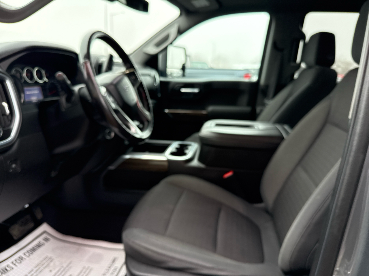 Chevrolet Silverado 1500 4WD Crew Cab 147" LT Trail Boss 2021