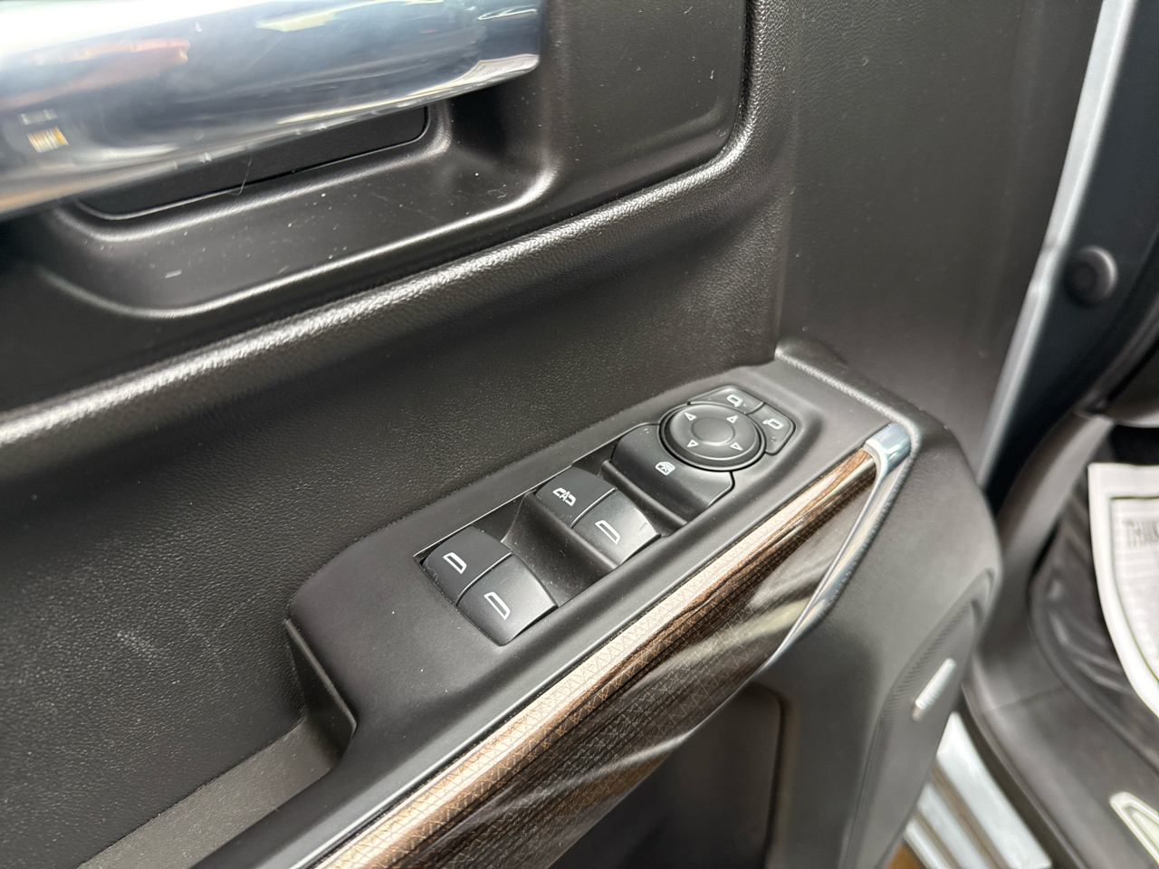 Chevrolet Silverado 1500 4WD Crew Cab 147" LT Trail Boss 2021