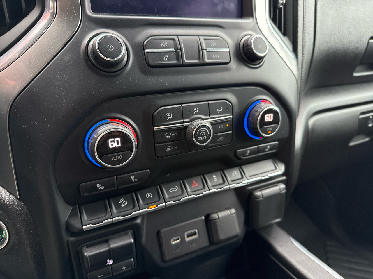 Chevrolet Silverado 1500 4WD Crew Cab 147" LT Trail Boss 2021