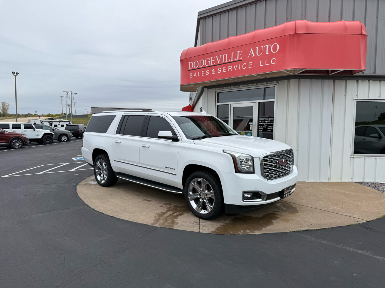2019 Gmc Yukon XL Denali photo 2