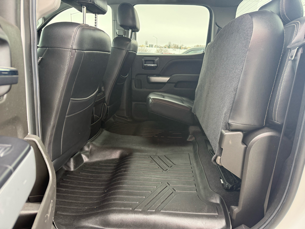 Chevrolet Silverado 1500 4WD Crew Cab 143.5" LT w/2LT 2018