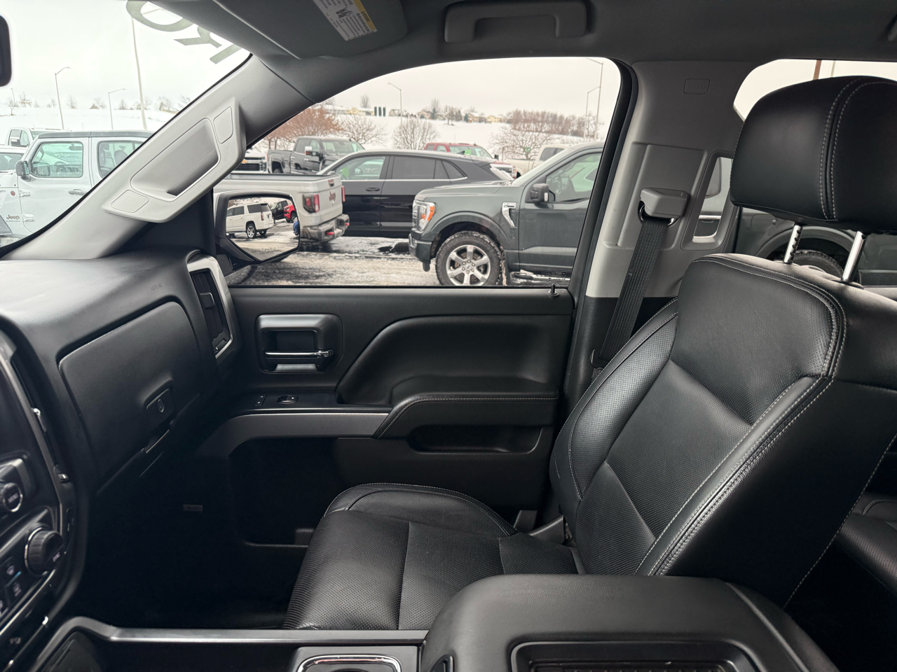 Chevrolet Silverado 1500 4WD Crew Cab 143.5" LT w/2LT 2018