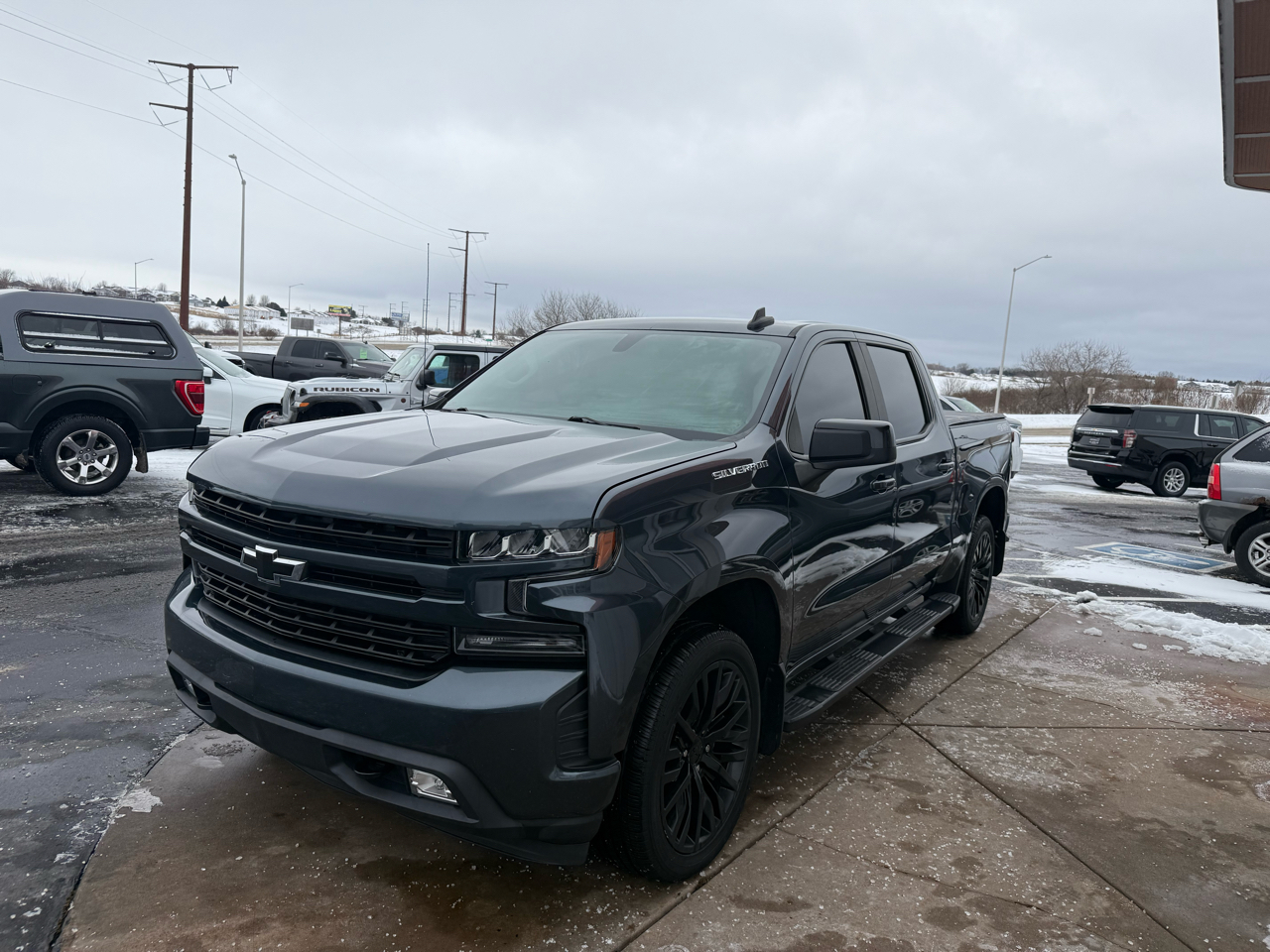 2020 Chevrolet Silverado 1500 RST photo 3