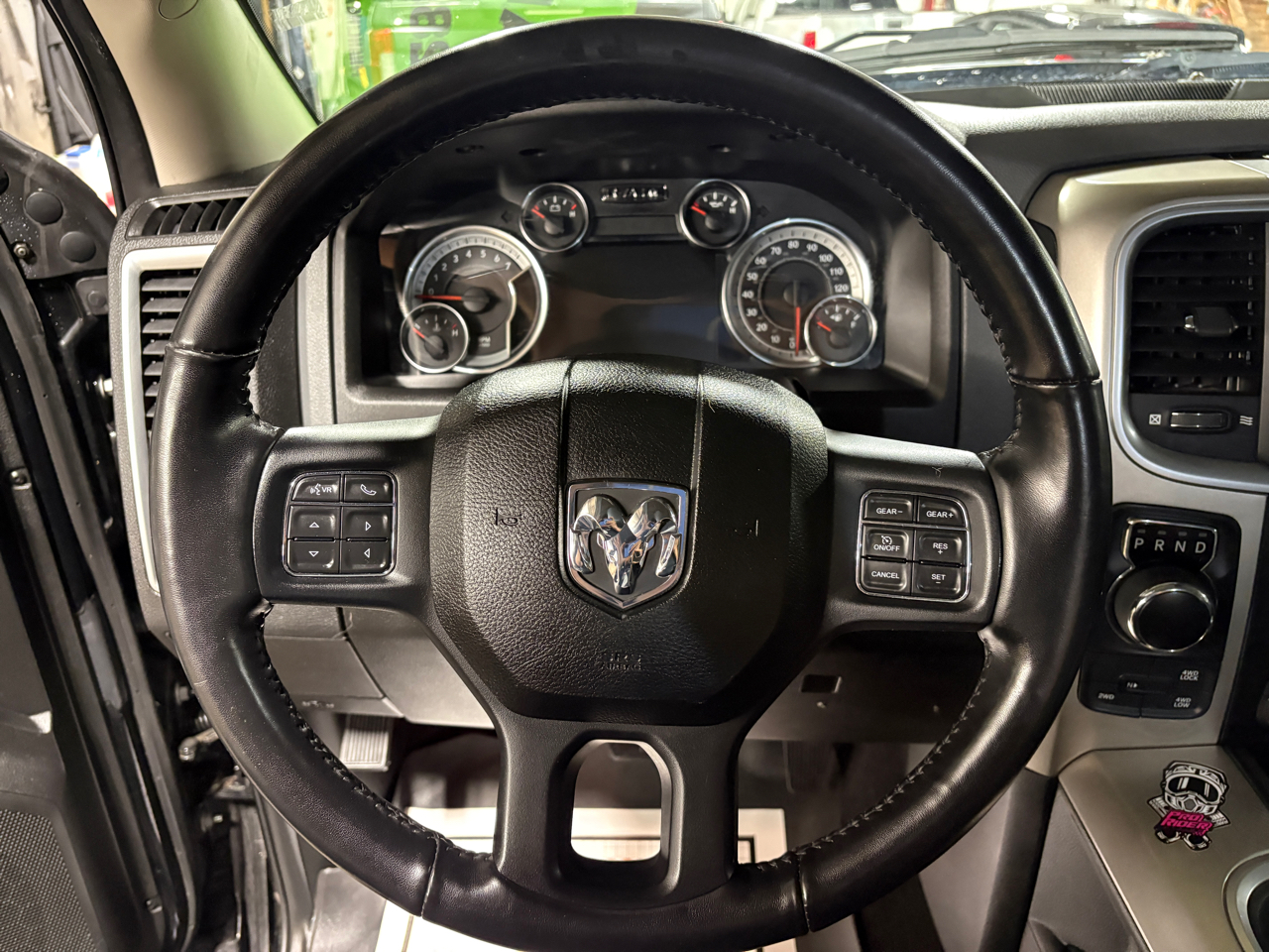 RAM 1500 Classic Warlock 4x4 Crew Cab 5'7" Box 2020