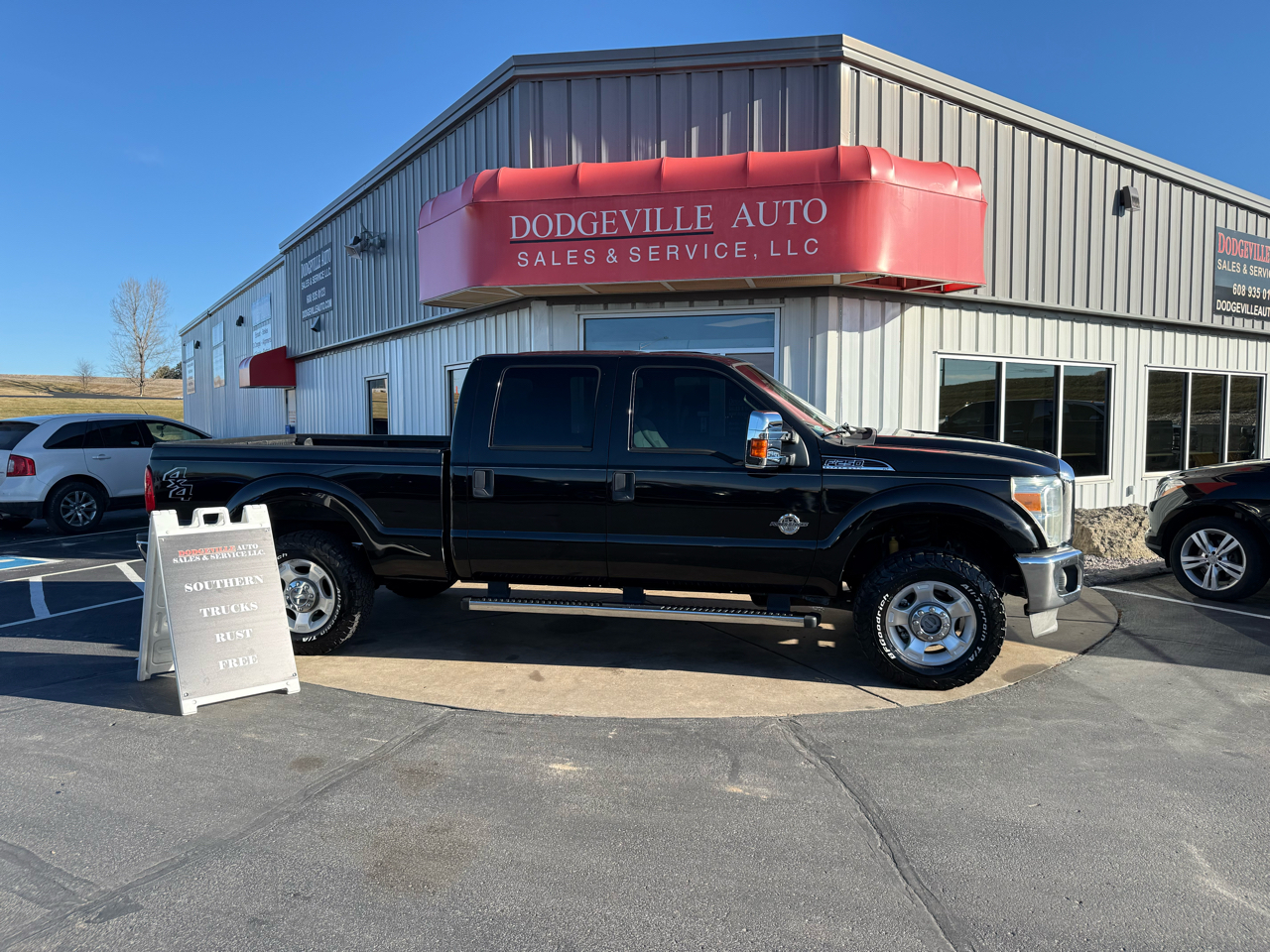 Ford Super Duty F-250 SRW XLT 4WD Crew Cab 6.75' Box 2011