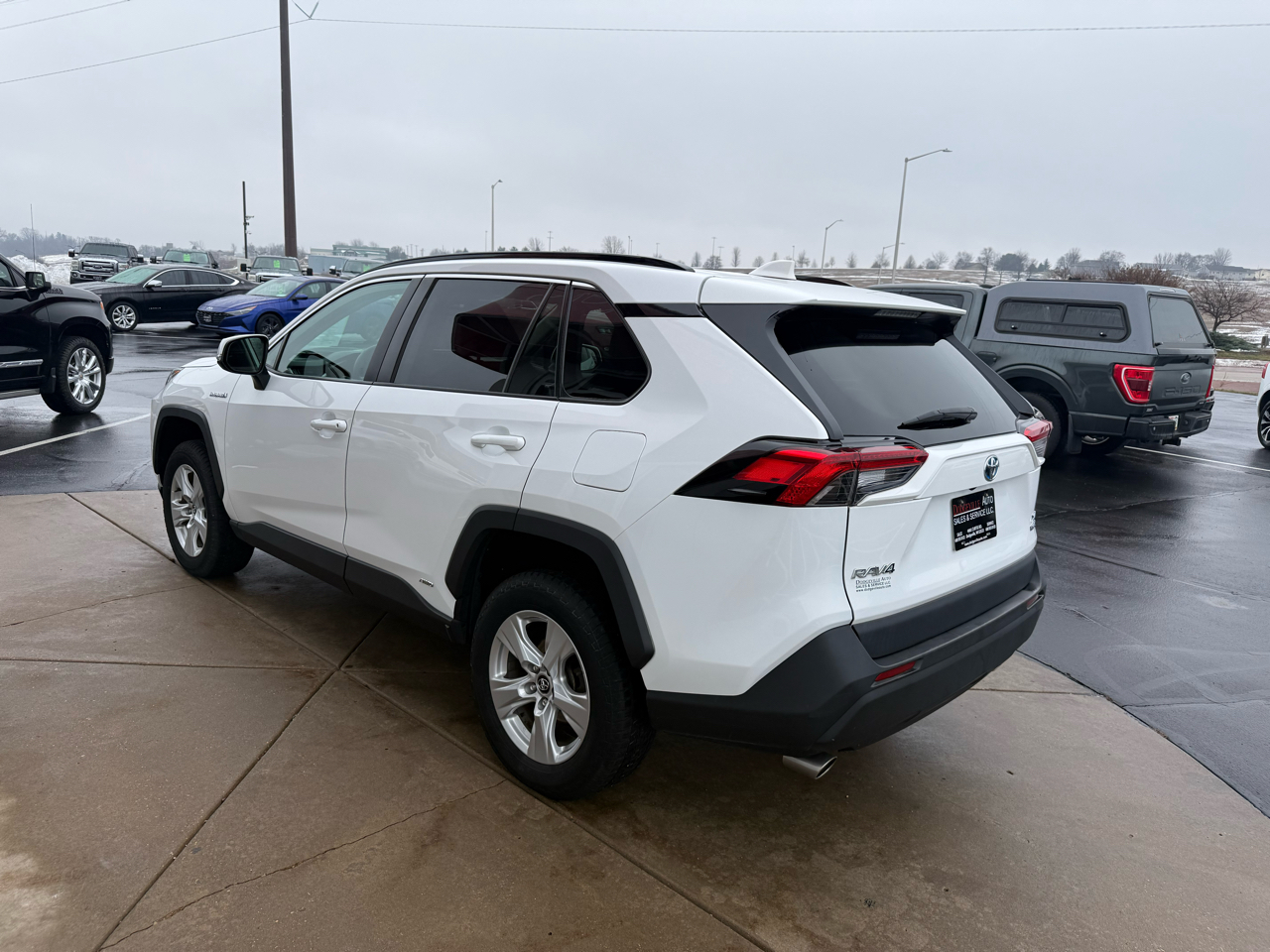 Toyota RAV4 Hybrid XLE AWD (Natl) *Ltd Avail* 2020