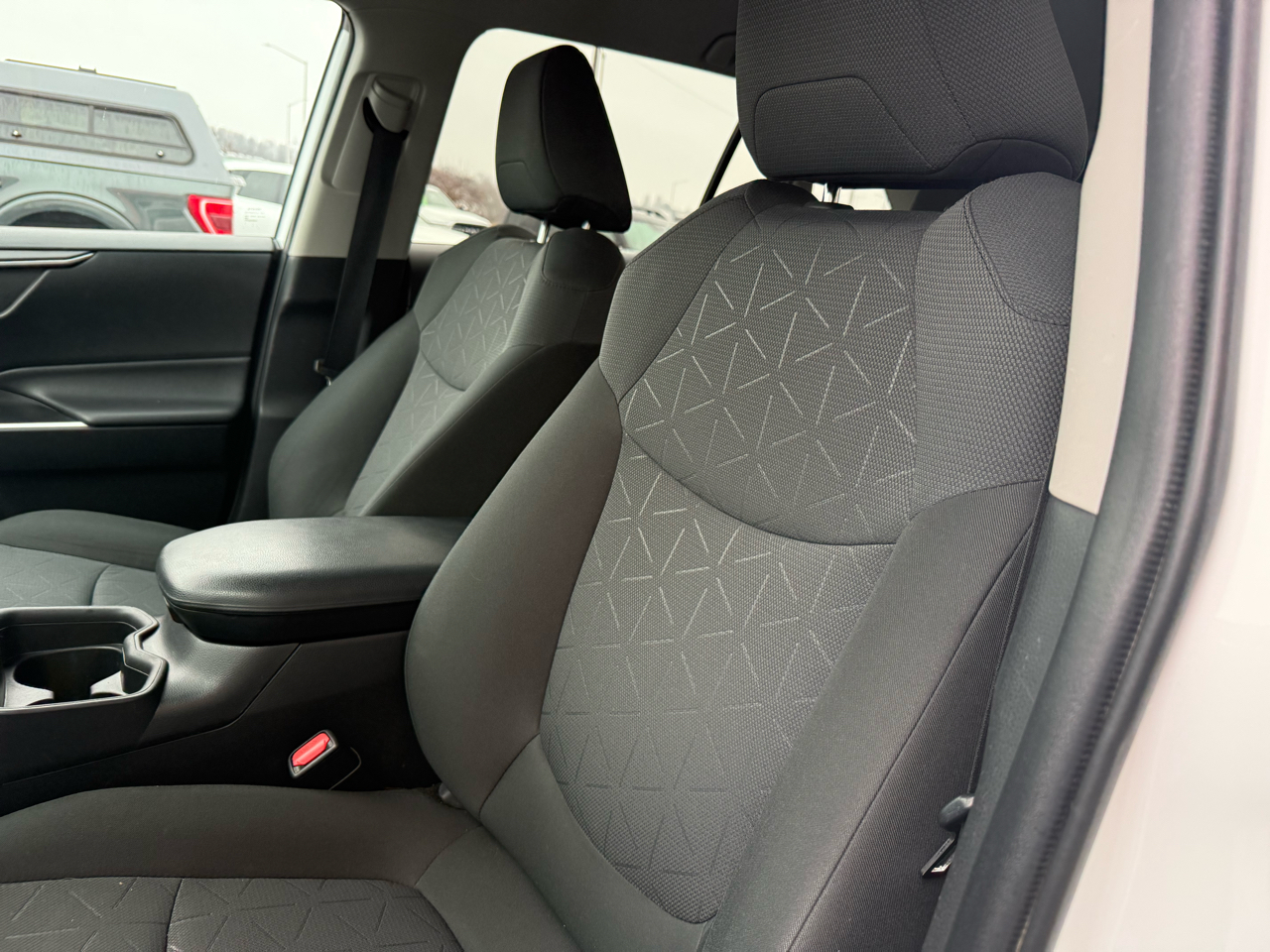 Toyota RAV4 Hybrid XLE AWD (Natl) *Ltd Avail* 2020