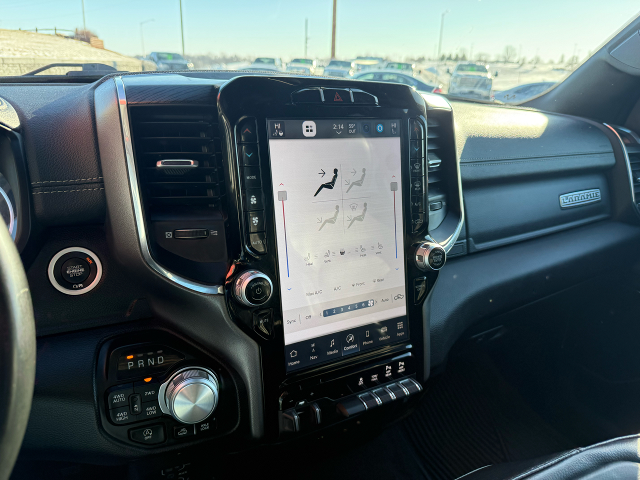 RAM 1500 Laramie 4x4 Crew Cab 5'7" Box 2024