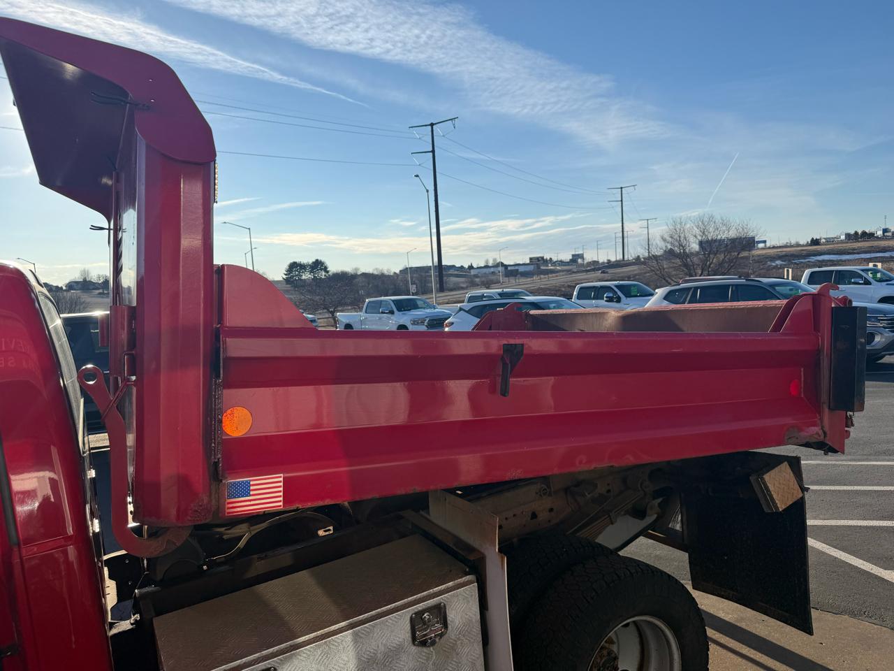 Ford Super Duty F-350 DRW Reg Cab 141" WB 60" CA XL 4WD 2005