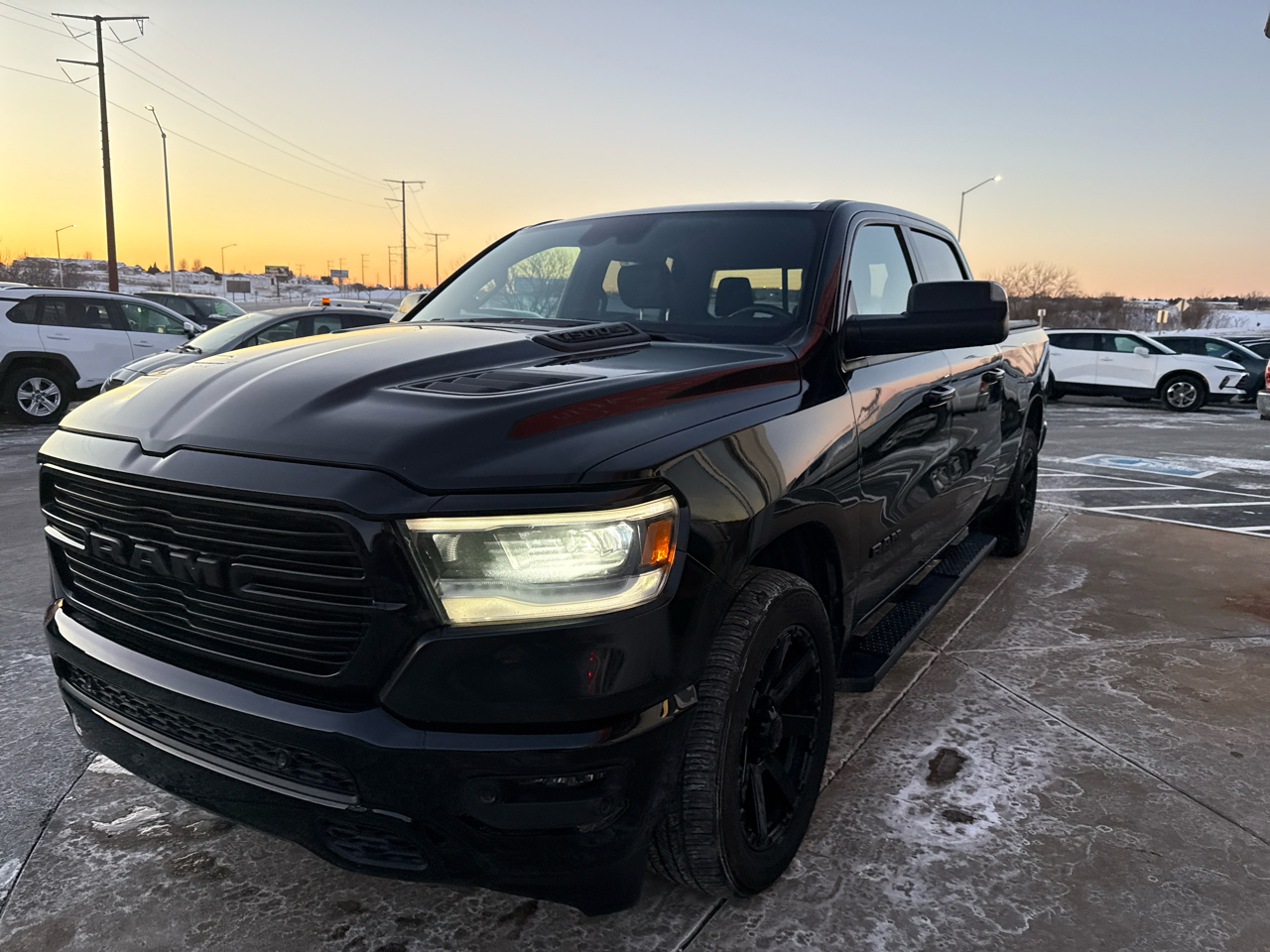 RAM 1500 Sport 4x4 Crew Cab 6'4" Box 2021