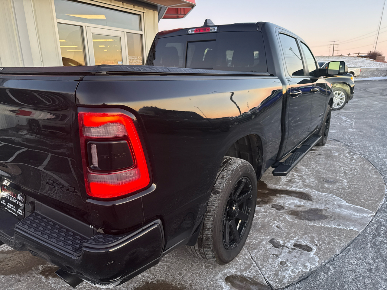 RAM 1500 Sport 4x4 Crew Cab 6'4" Box 2021