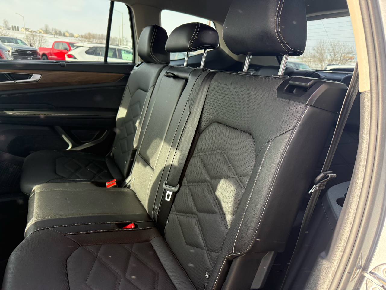 Volkswagen Atlas 2.0T SE w/Technology 4MOTION 2025