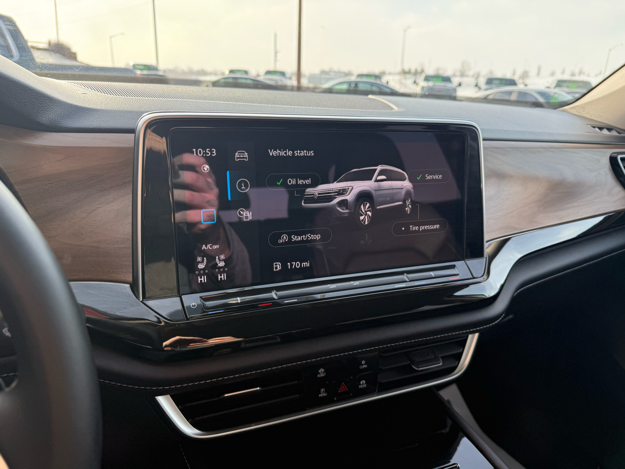 Volkswagen Atlas 2.0T SE w/Technology 4MOTION 2025