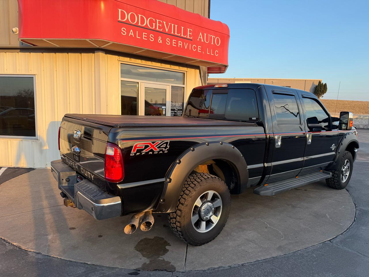 Ford Super Duty F-250 SRW Lariat 4WD Crew Cab 6.75' Box 2016