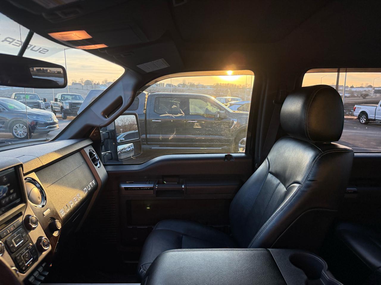 Ford Super Duty F-250 SRW Lariat 4WD Crew Cab 6.75' Box 2016