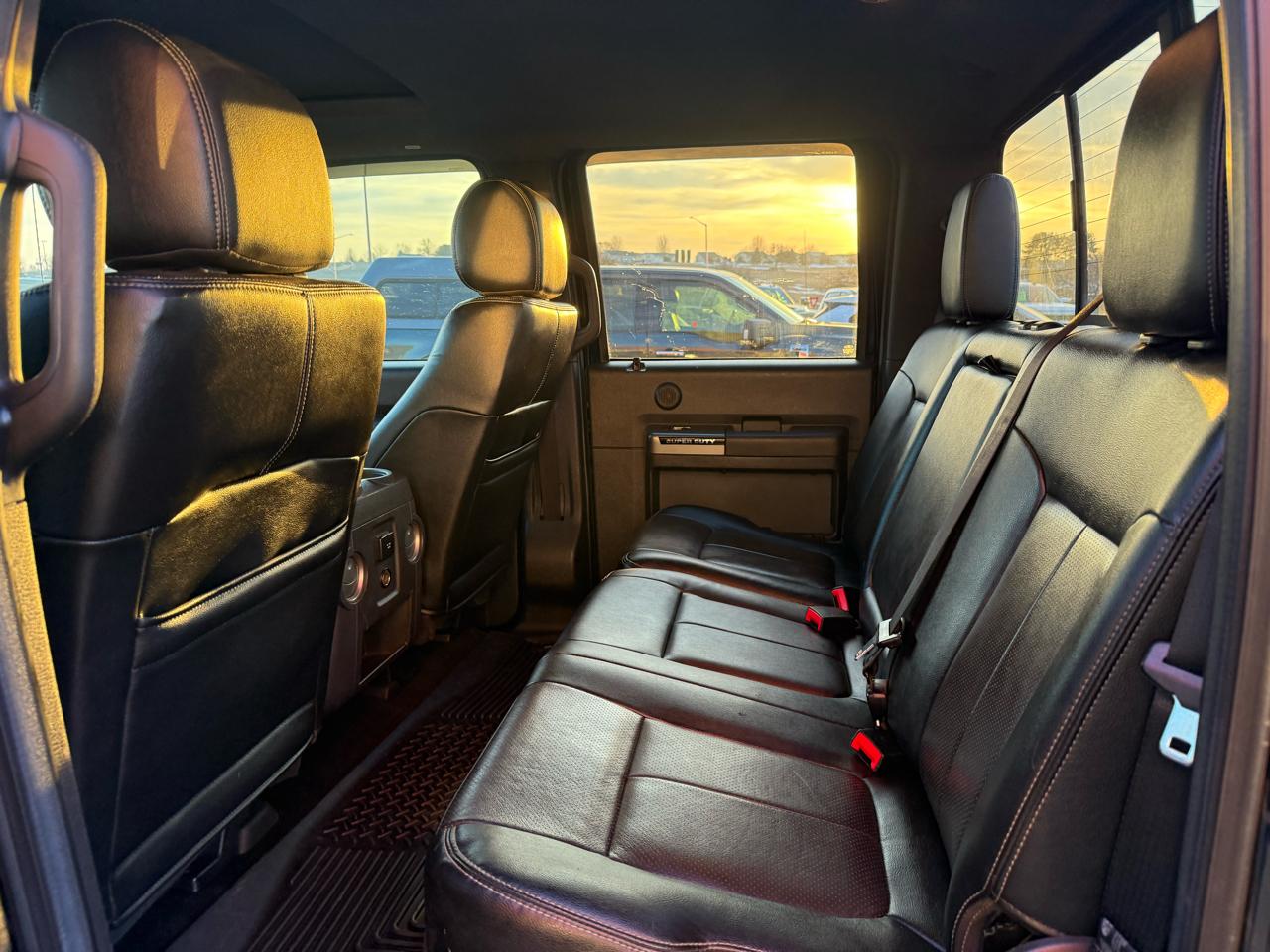 Ford Super Duty F-250 SRW Lariat 4WD Crew Cab 6.75' Box 2016