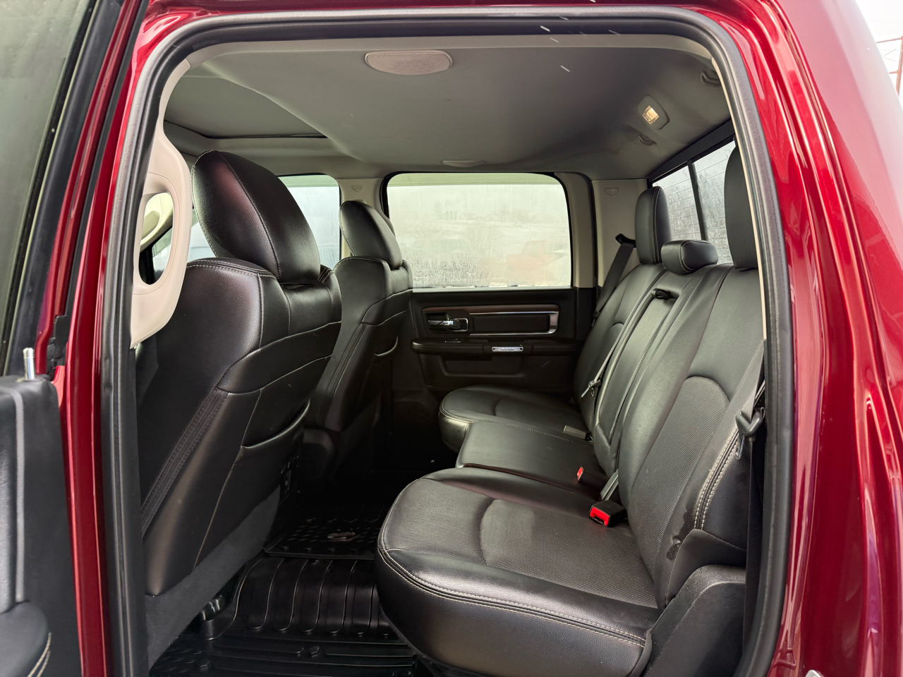 RAM 2500 Laramie 4x4 Crew Cab 6'4" Box 2017