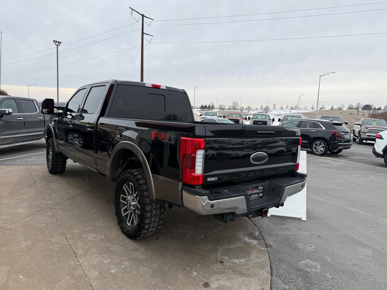 Ford Super Duty F-250 SRW Lariat 4WD Crew Cab 6.75' Box 2019