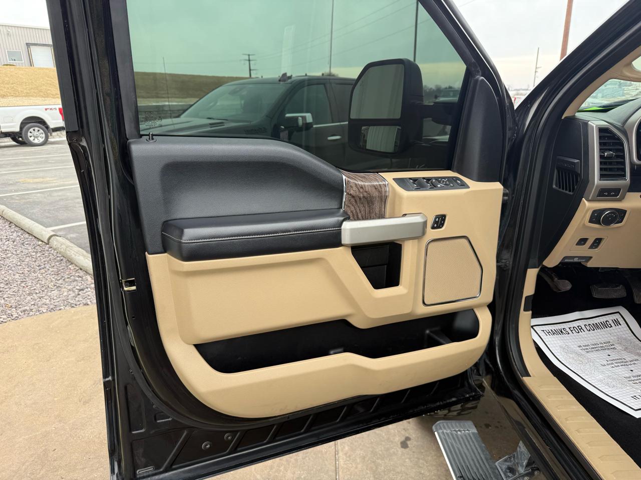 Ford Super Duty F-250 SRW Lariat 4WD Crew Cab 6.75' Box 2019