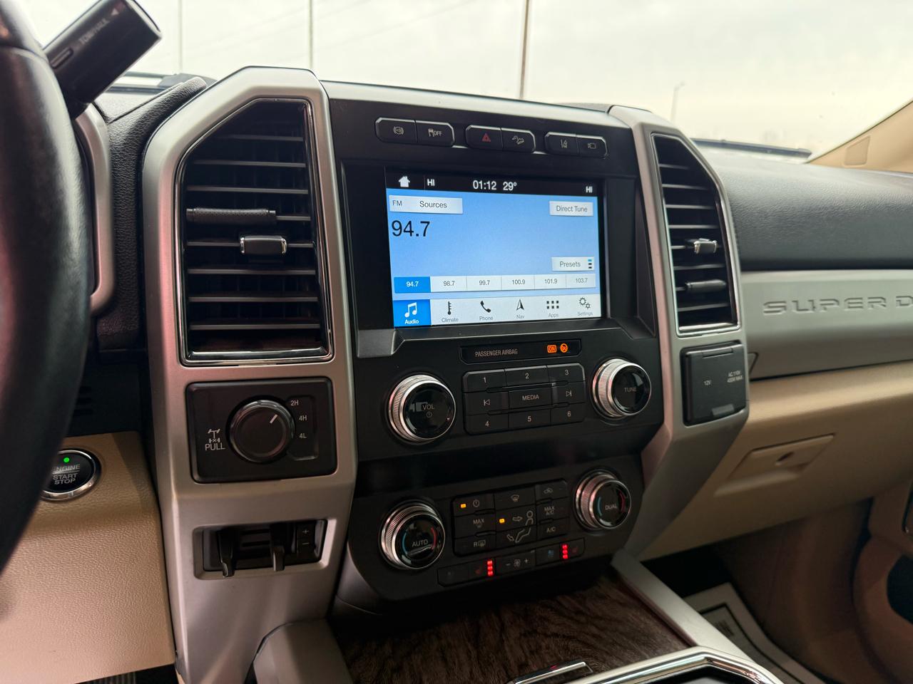 Ford Super Duty F-250 SRW Lariat 4WD Crew Cab 6.75' Box 2019