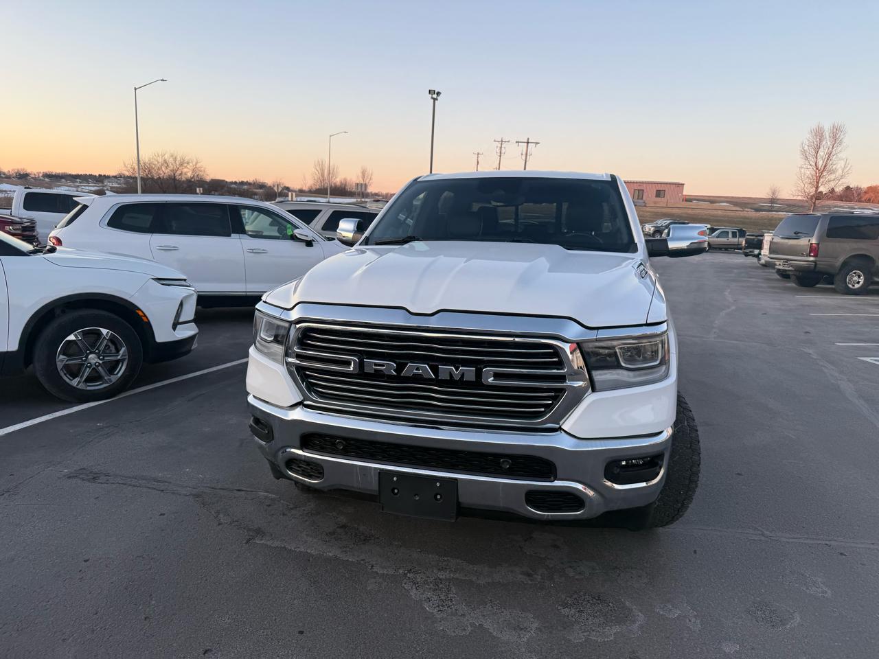 RAM 1500 Laramie 4x4 Crew Cab 6'4" Box 2023