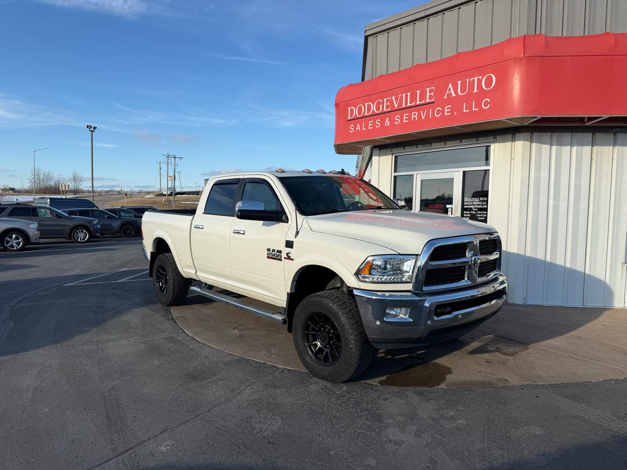 RAM 2500 Laramie 4x4 Crew Cab 6'4" Box 2017