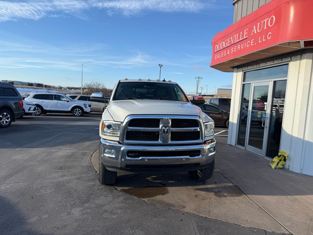 RAM 2500 Laramie 4x4 Crew Cab 6'4" Box 2017