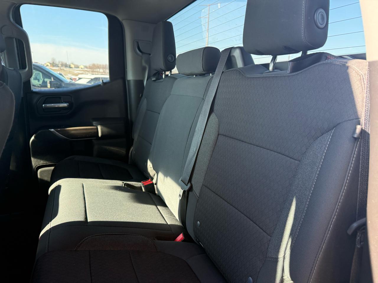 Chevrolet Silverado 1500 4WD Double Cab 147" RST 2020