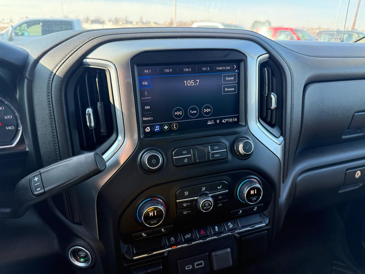 Chevrolet Silverado 1500 4WD Double Cab 147" RST 2020