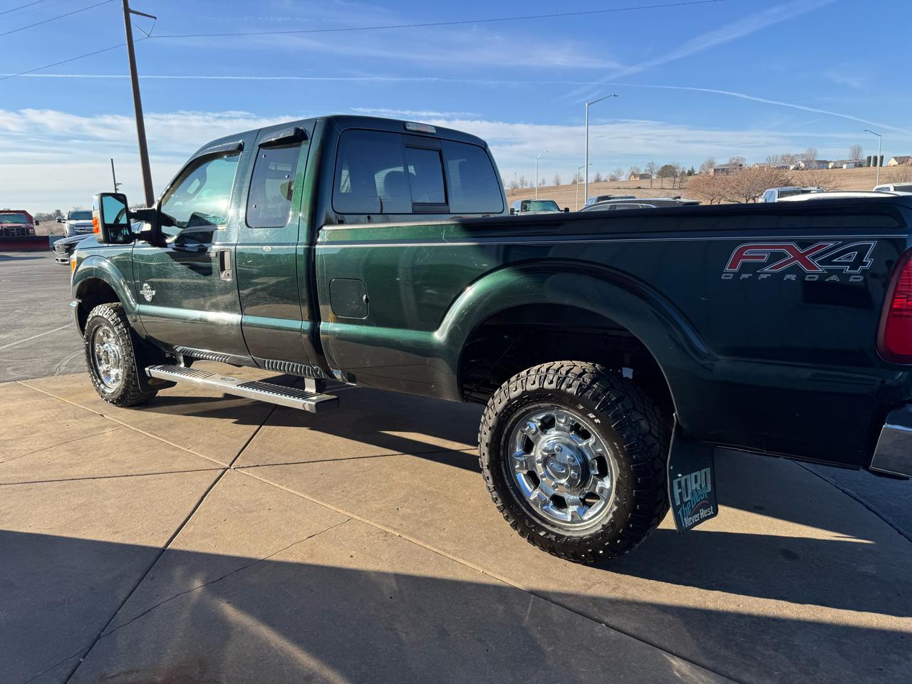 Ford Super Duty F-350 SRW XLT 4WD SuperCab 8' Box 2014