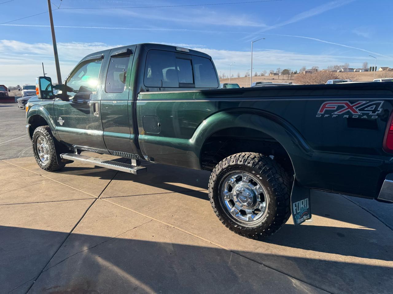 Ford Super Duty F-350 SRW XLT 4WD SuperCab 8' Box 2014