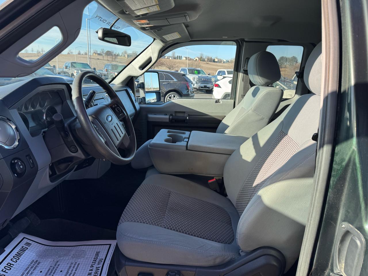 Ford Super Duty F-350 SRW XLT 4WD SuperCab 8' Box 2014