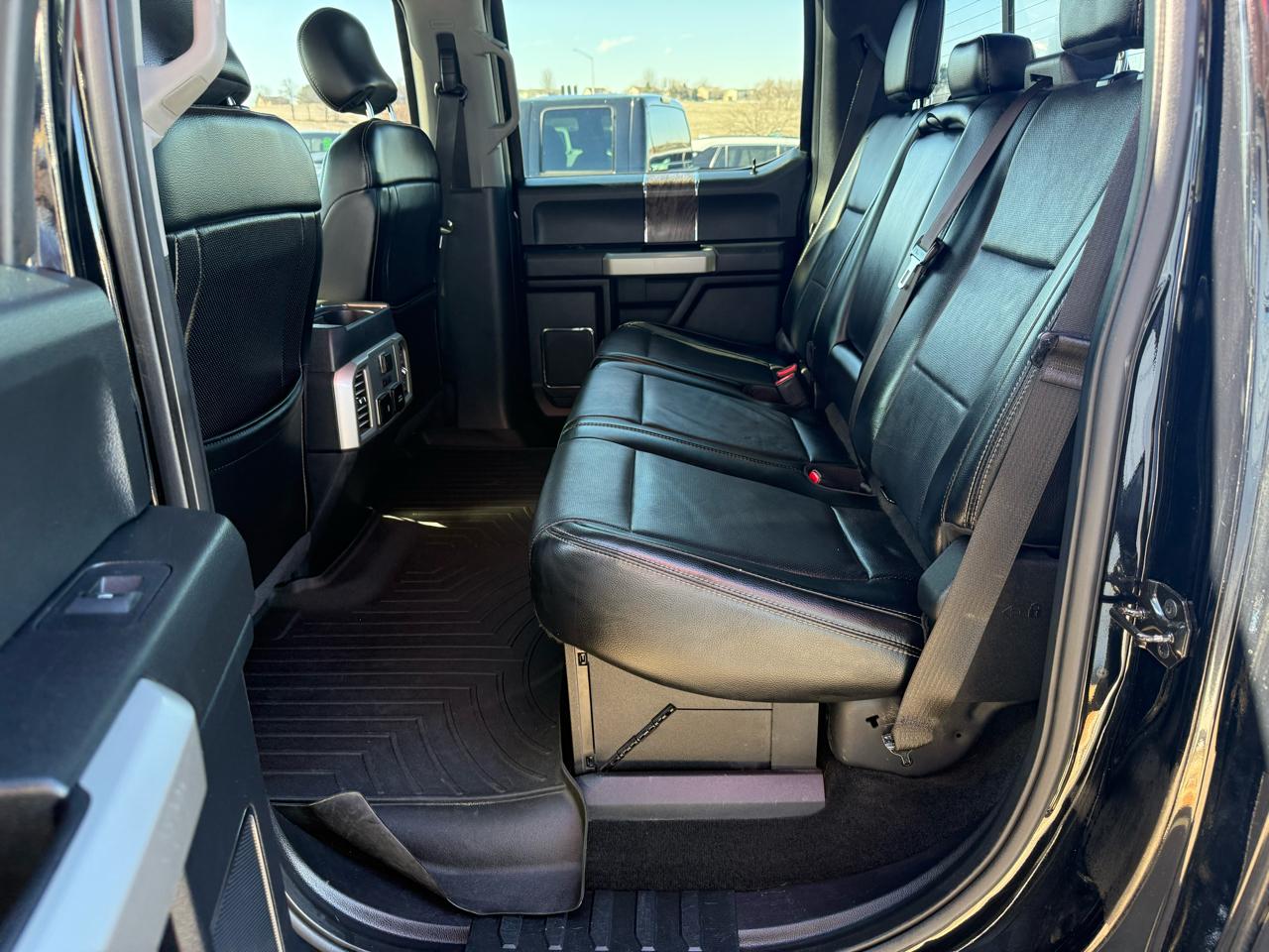 Ford Super Duty F-250 SRW Lariat 4WD Crew Cab 6.75' Box 2017