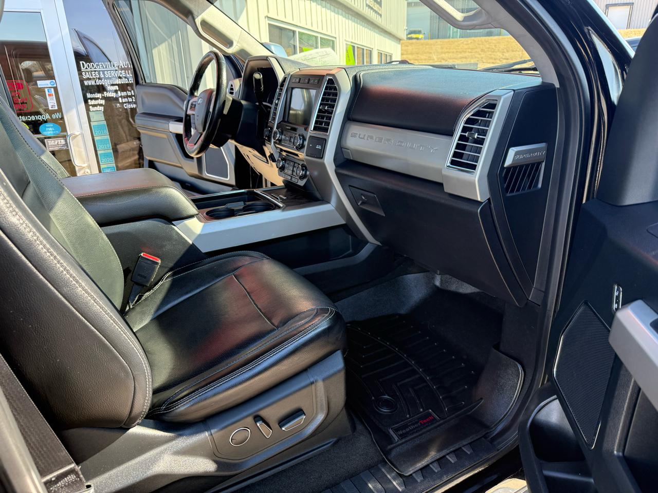 Ford Super Duty F-250 SRW Lariat 4WD Crew Cab 6.75' Box 2017