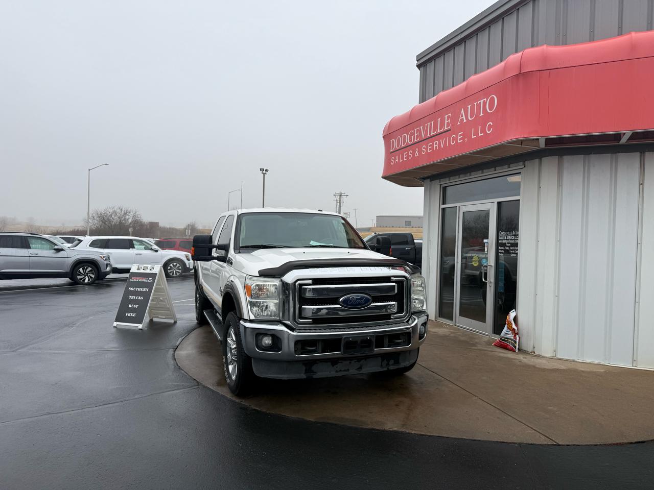 Ford Super Duty F-250 SRW Lariat 4WD Crew Cab 6.75' Box 2015