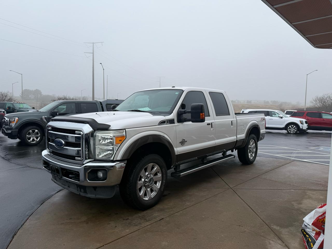 Ford Super Duty F-250 SRW Lariat 4WD Crew Cab 6.75' Box 2015