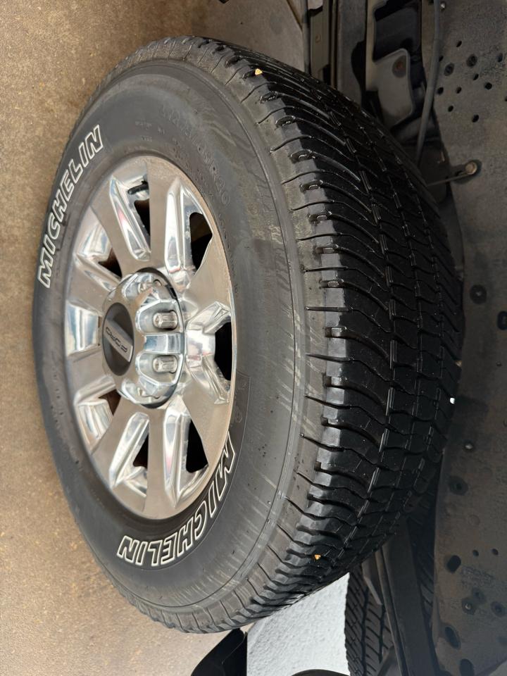 Ford Super Duty F-250 SRW Lariat 4WD Crew Cab 6.75' Box 2015