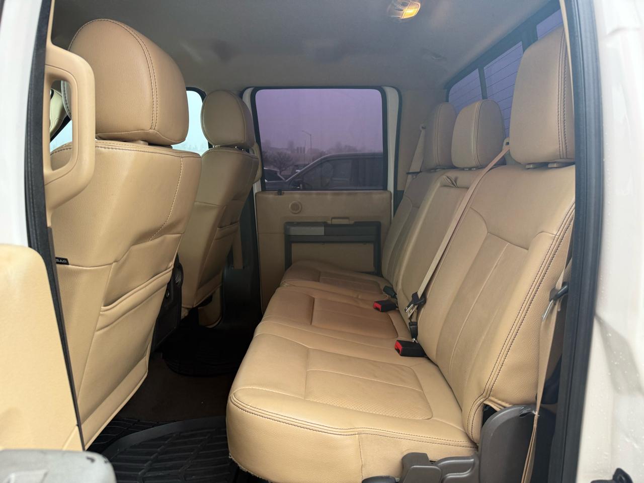 Ford Super Duty F-250 SRW Lariat 4WD Crew Cab 6.75' Box 2015