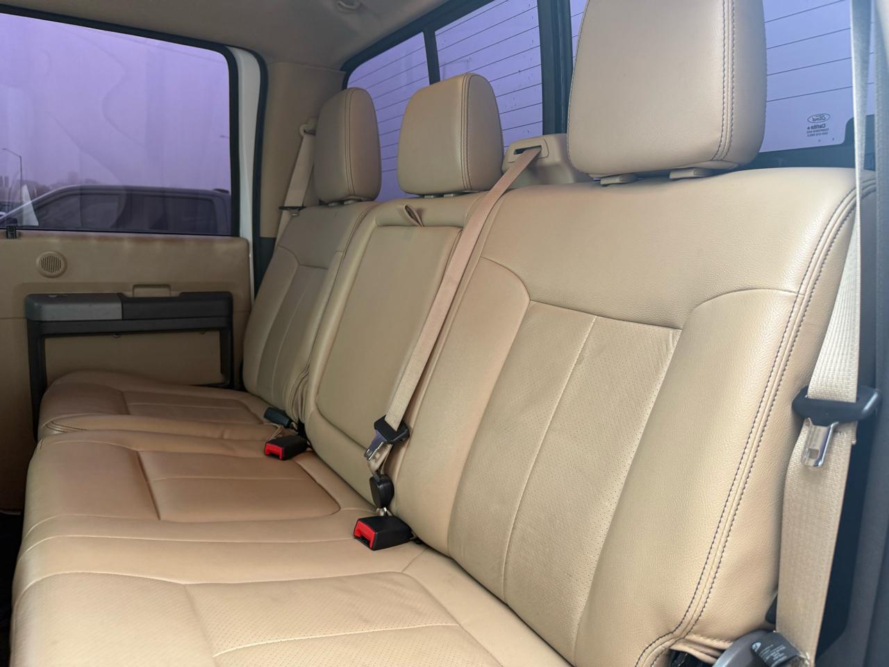 Ford Super Duty F-250 SRW Lariat 4WD Crew Cab 6.75' Box 2015