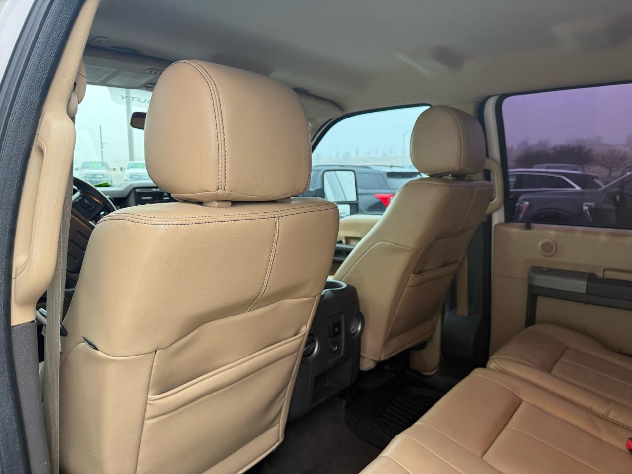 Ford Super Duty F-250 SRW Lariat 4WD Crew Cab 6.75' Box 2015