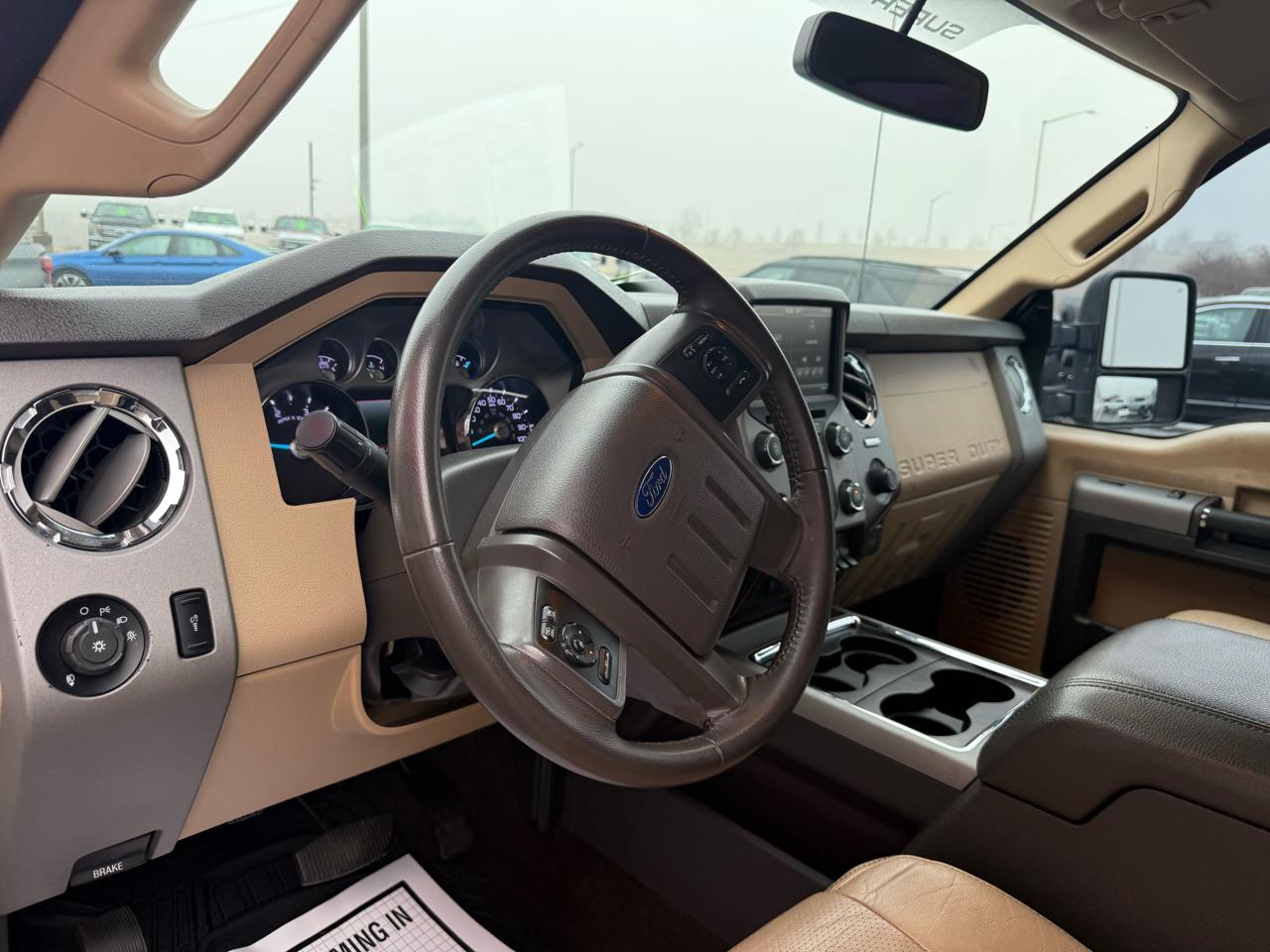 Ford Super Duty F-250 SRW Lariat 4WD Crew Cab 6.75' Box 2015